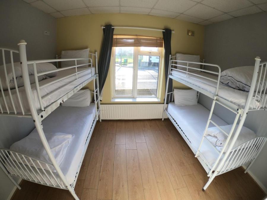 בונדוראן Rougey Lodge Hostel מראה חיצוני תמונה