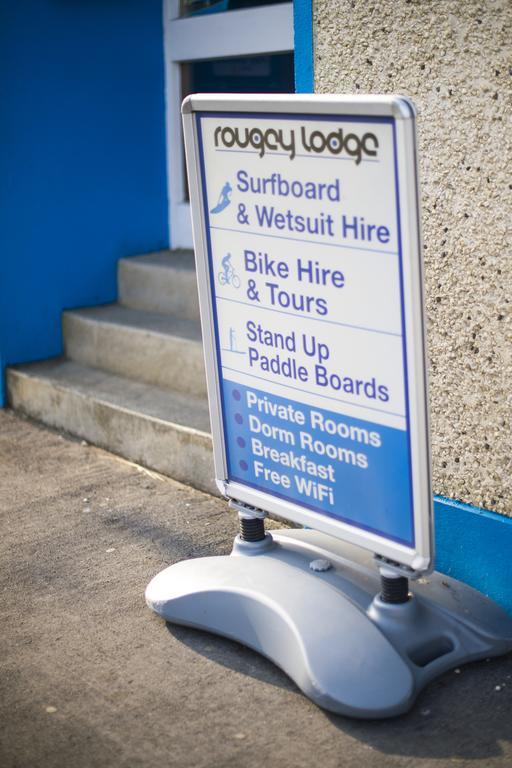 בונדוראן Rougey Lodge Hostel מראה חיצוני תמונה