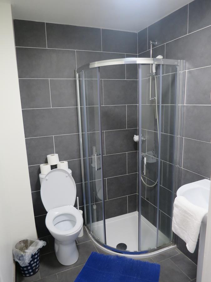 בונדוראן Rougey Lodge Hostel מראה חיצוני תמונה