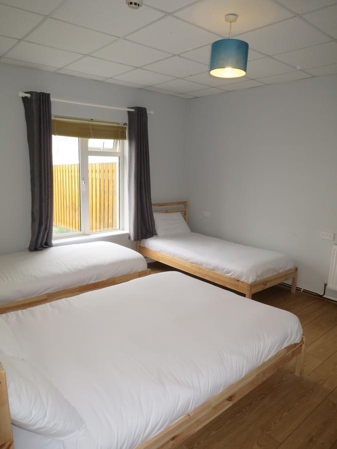 בונדוראן Rougey Lodge Hostel מראה חיצוני תמונה