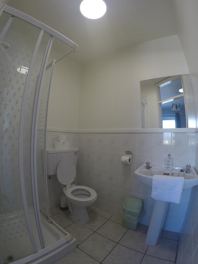 בונדוראן Rougey Lodge Hostel מראה חיצוני תמונה