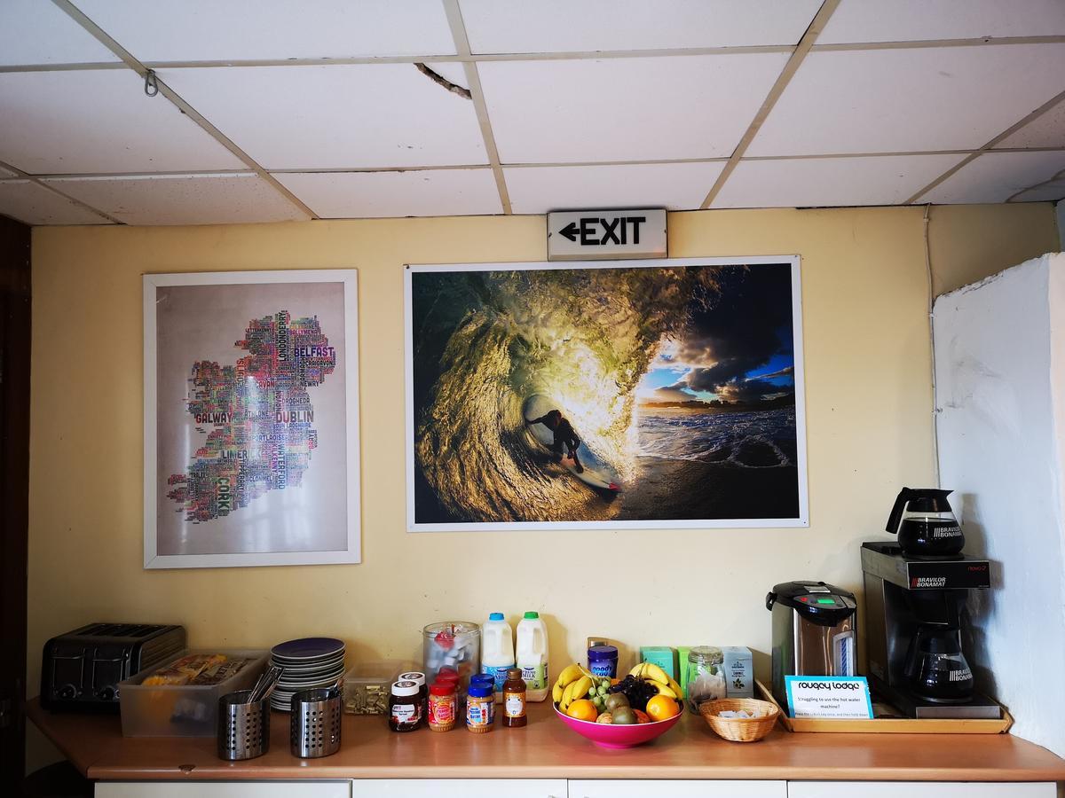 בונדוראן Rougey Lodge Hostel מראה חיצוני תמונה