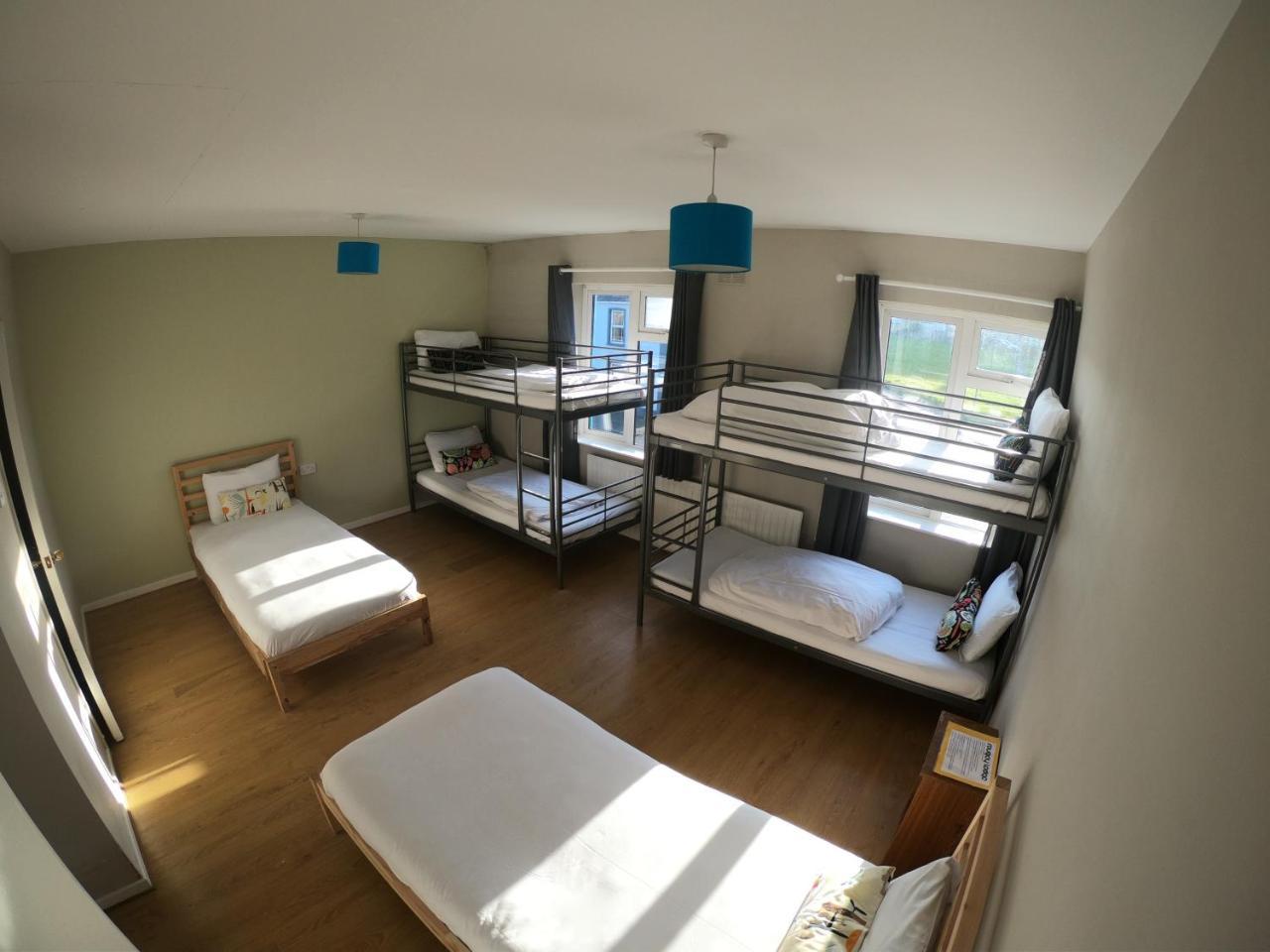 בונדוראן Rougey Lodge Hostel מראה חיצוני תמונה
