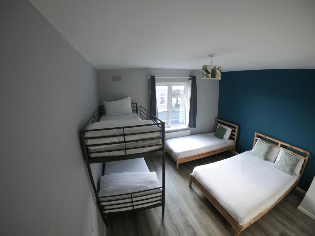 בונדוראן Rougey Lodge Hostel מראה חיצוני תמונה